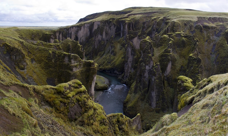 каньон Фьядрарглйуфур в Исландии