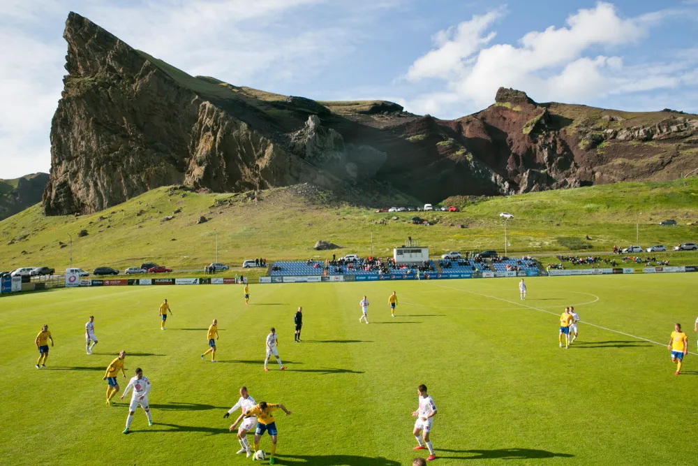 Сборная Исландии по футболу- интересные факты
