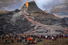 Снова проснулся! Вулкан Фаградальсфьядль - новая достопримечательность Исландии